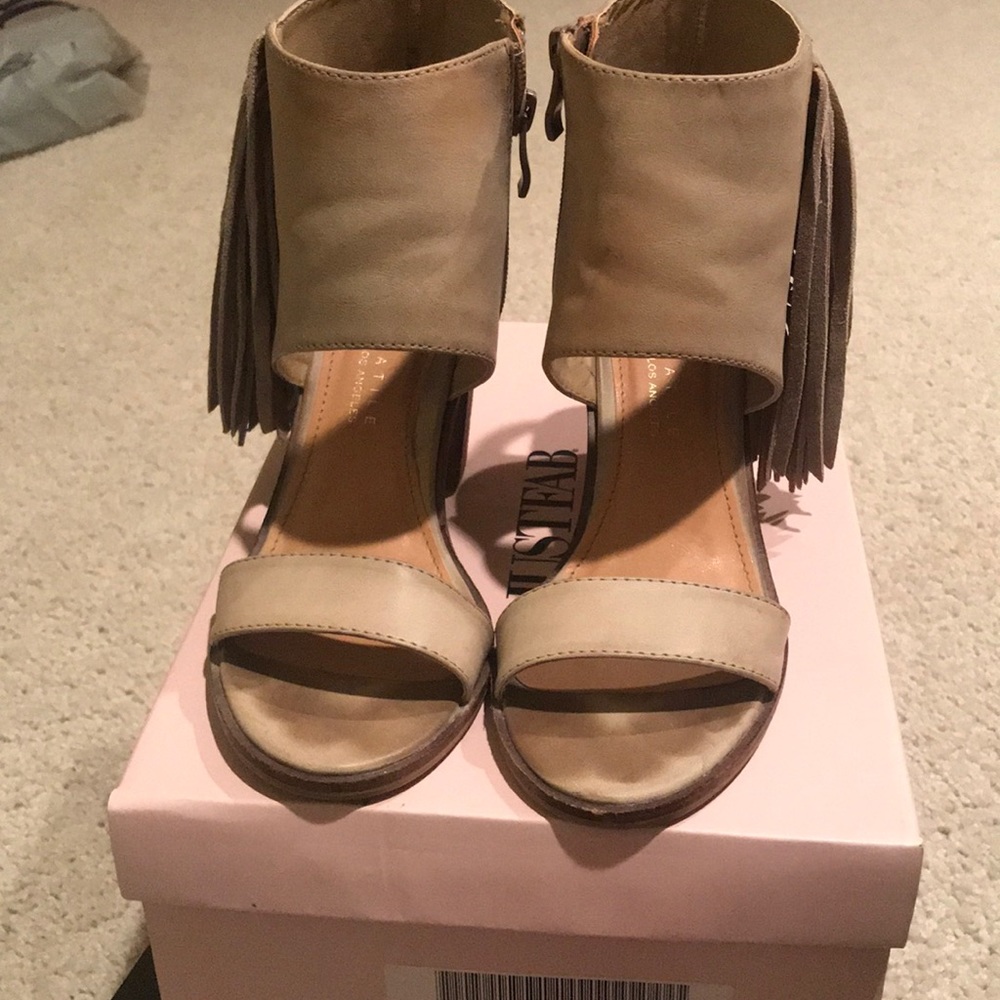 Sandal